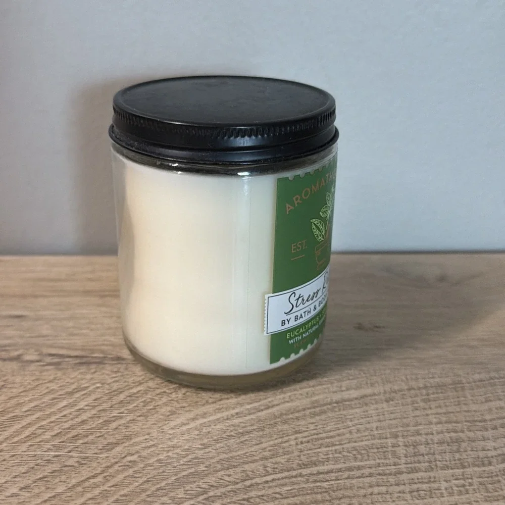 Bath Body Works Stress Relief Jar Candle Eucalyptus Spearmint Aromatherapy 7 oz